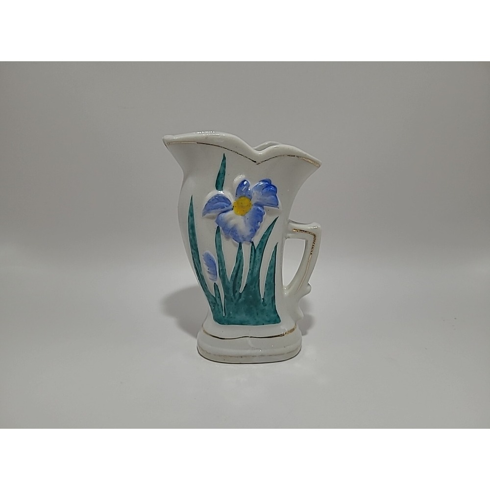 Cute Vintage Japanese Porcelain Bud Vase‎